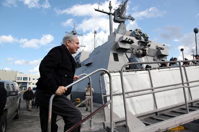 Netanyahu boarding Israeli Navy ship