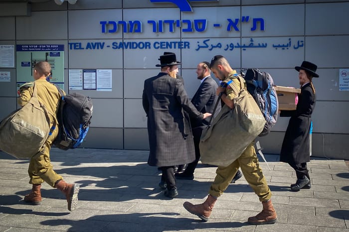 Haredi Jews en route to anti-draft protest, October 30, 2025