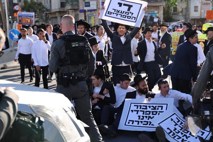 Sefardim protest the draft