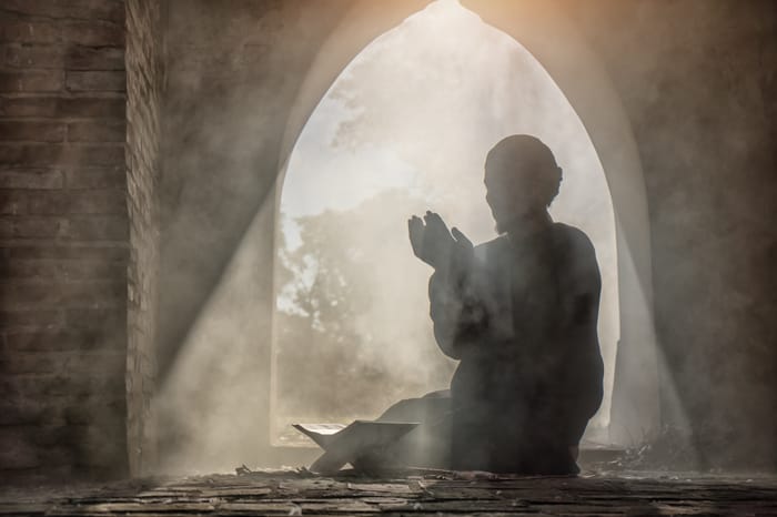 Muslim man praying