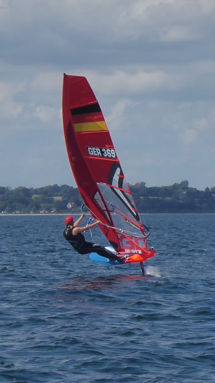iQFoiL Windsurfing competition (Illustration)