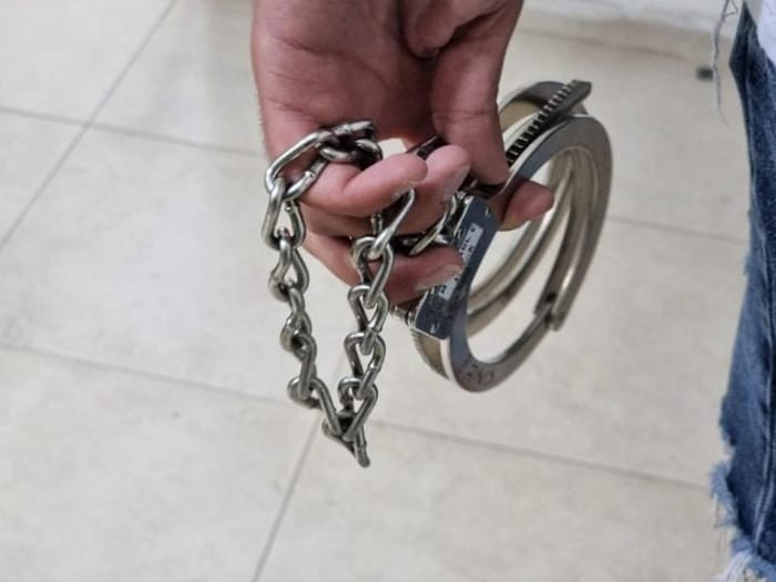 Illustration, handcuffs