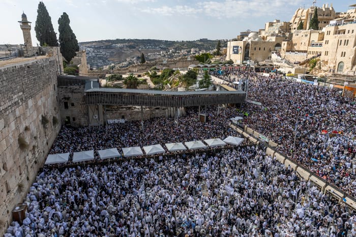 Birkas Kohanim at the Western Wall