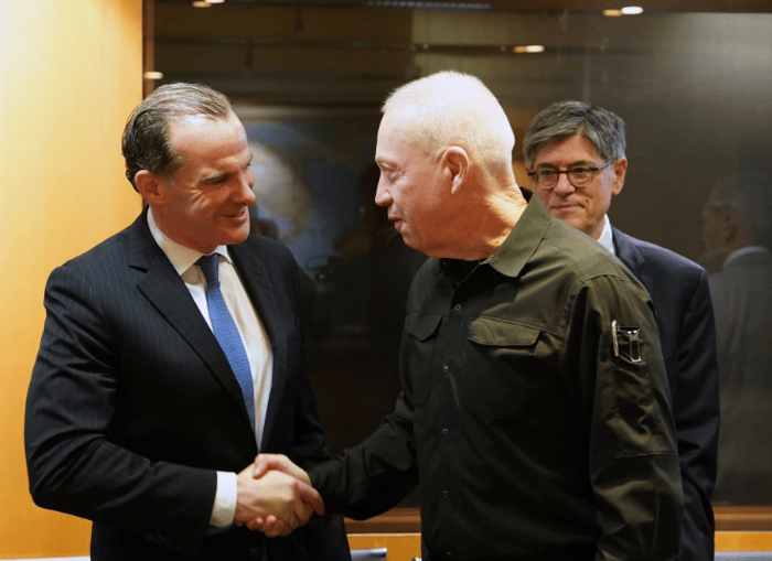 Gallant and McGurk, left