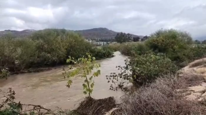 Flooding in streams