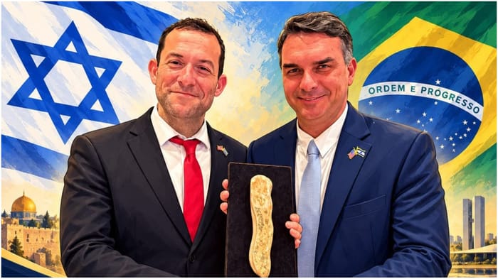 Bolsonaro and Dagan on campaign poster