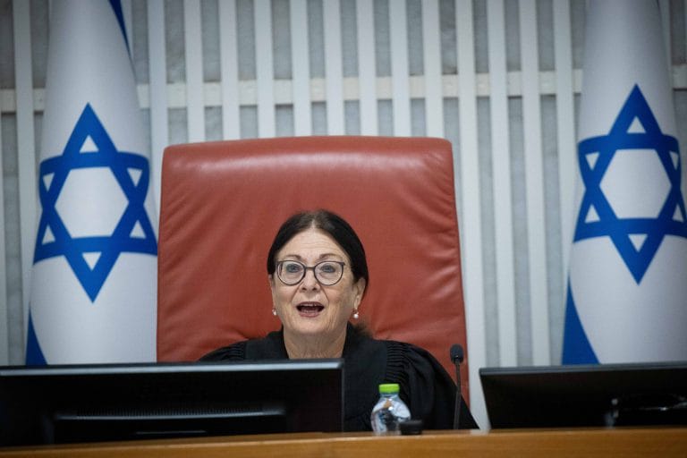 Esther Hayut