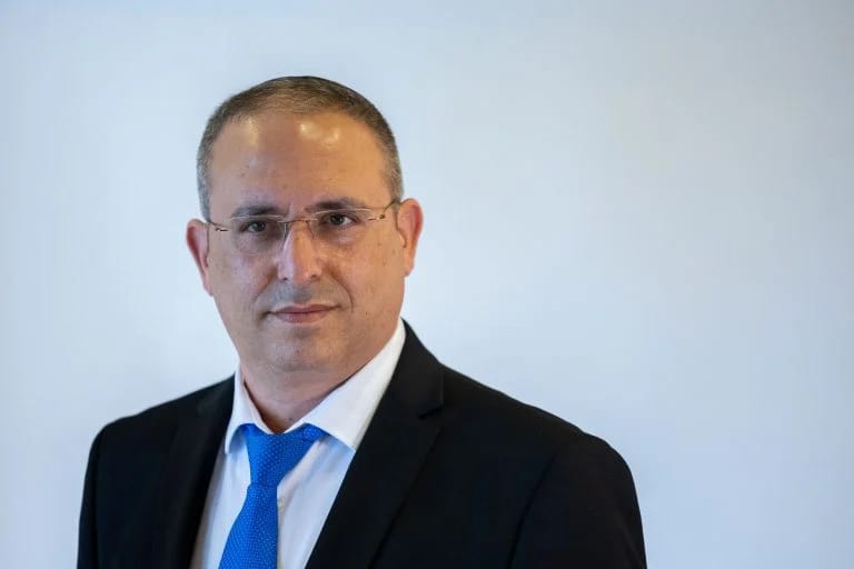 MK Ravivo