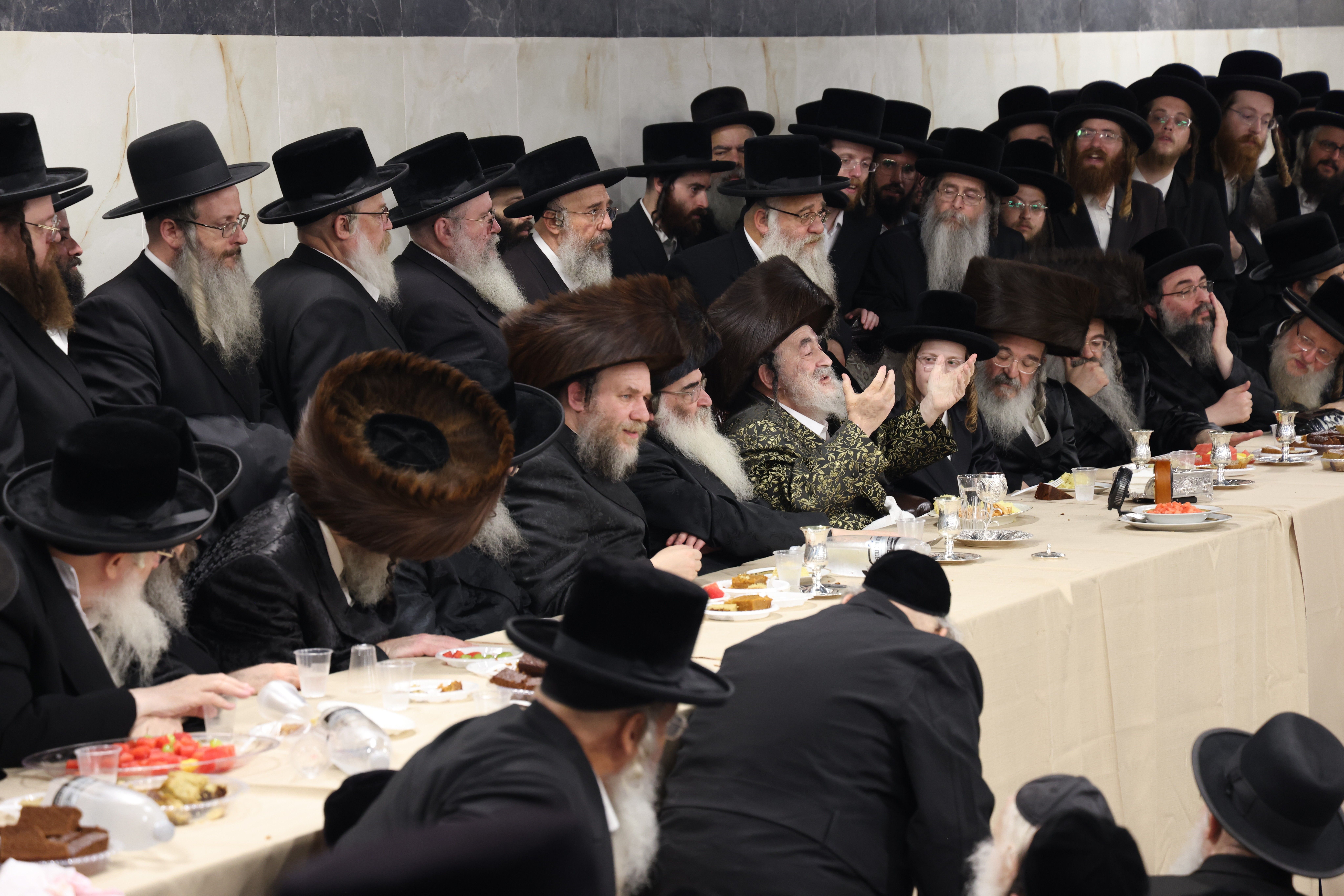 Vizhnitz celebration