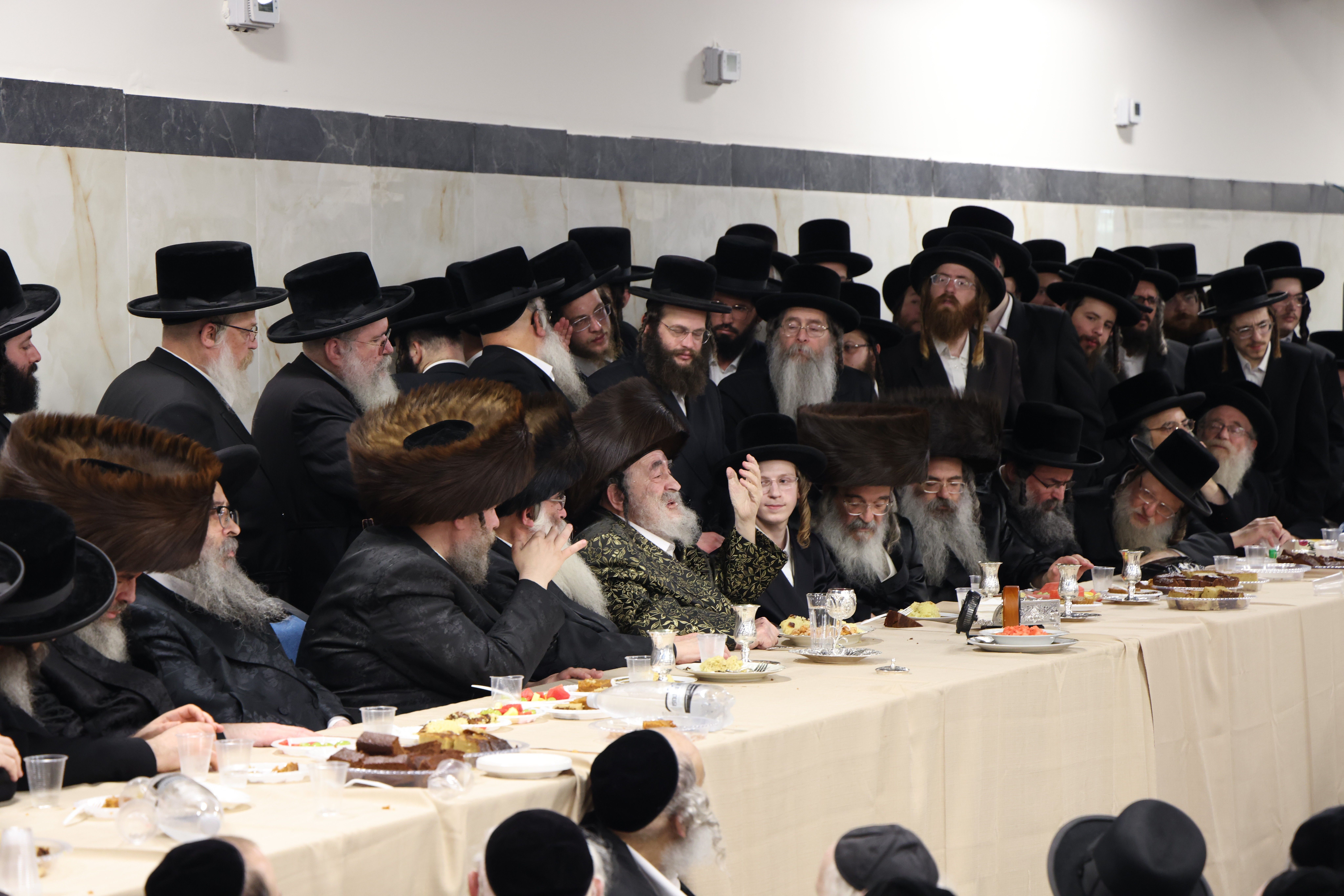 Vizhnitz celebration