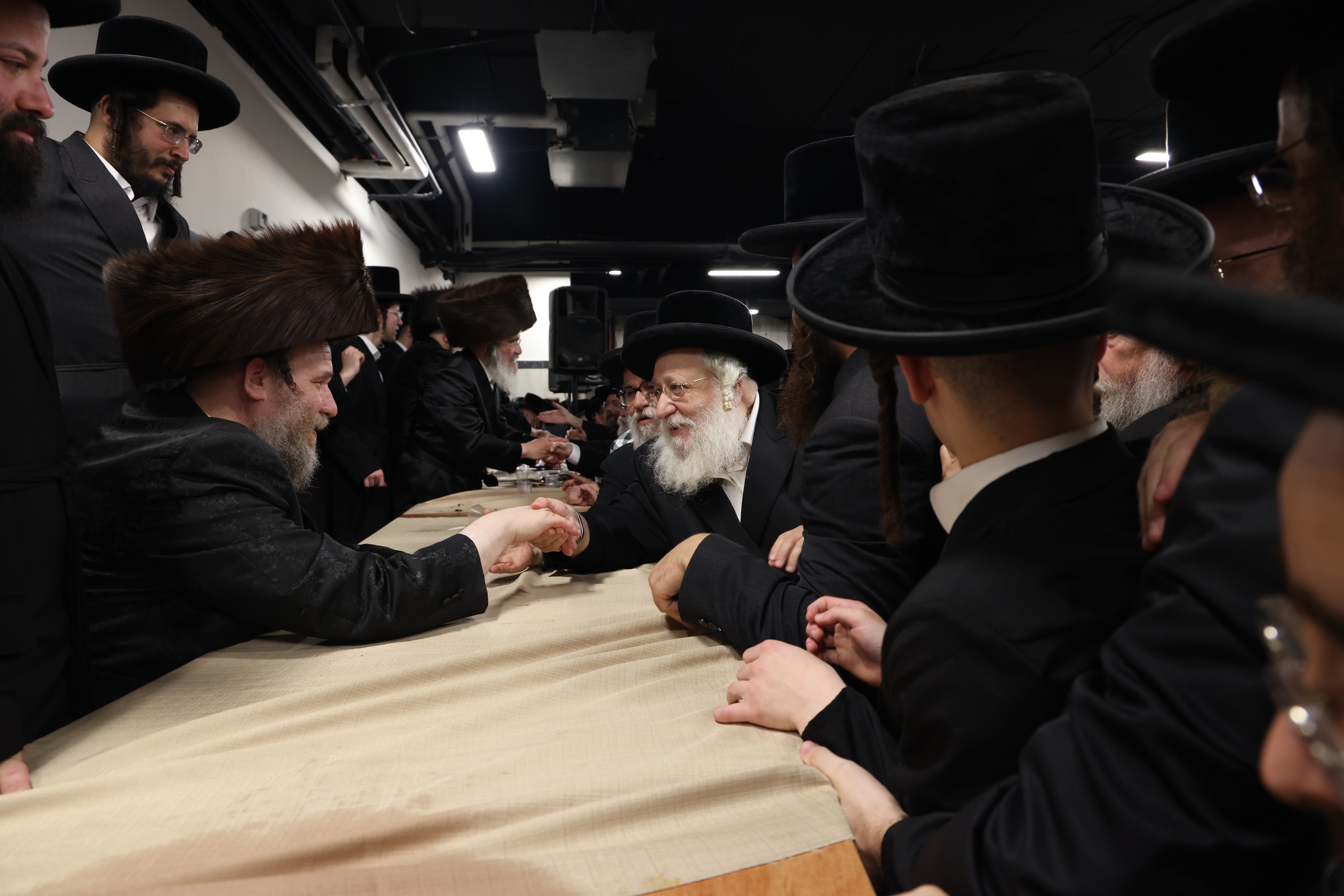 Vizhnitz celebration
