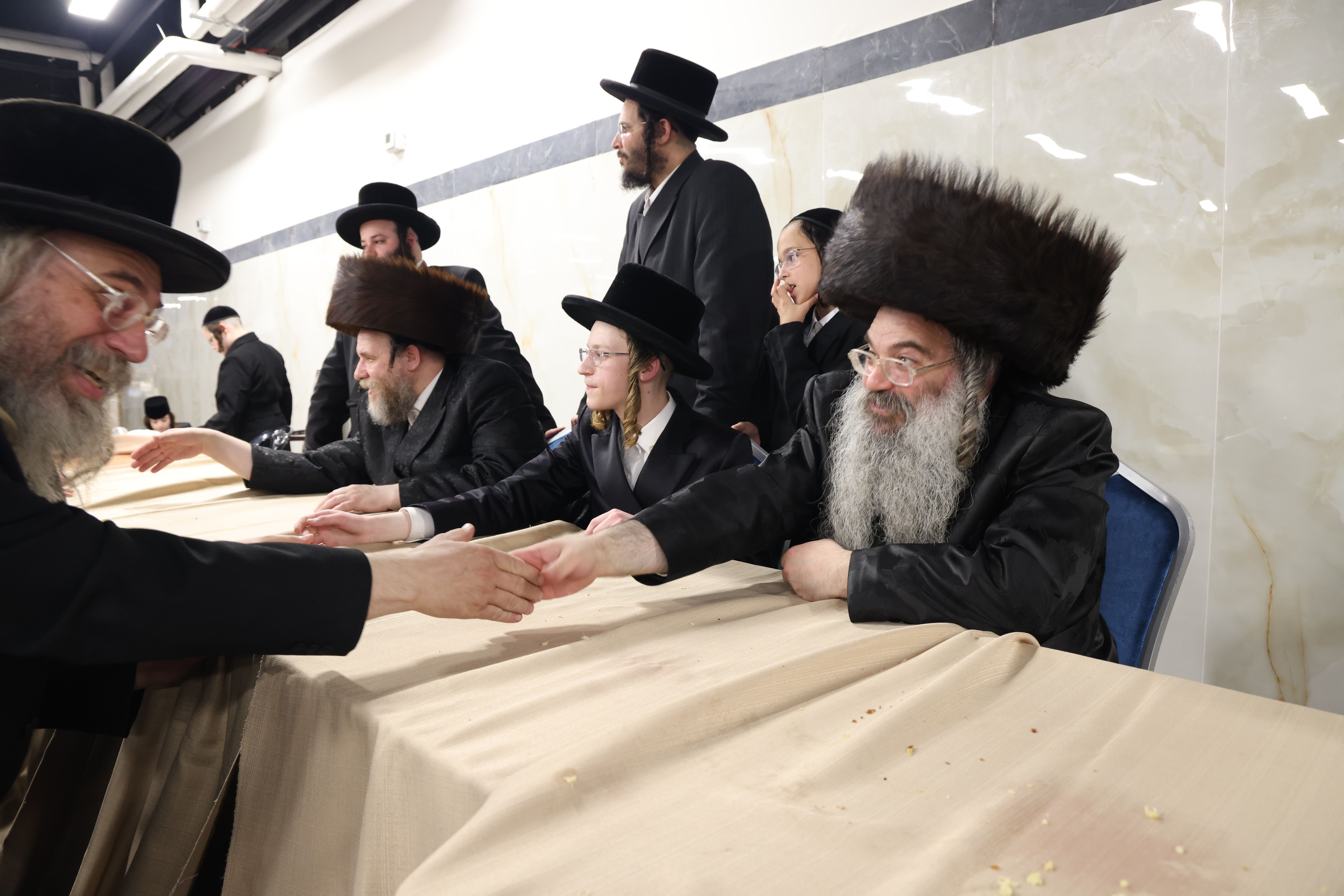 Vizhnitz celebration