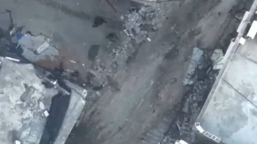 Targeting Hamas operatives.