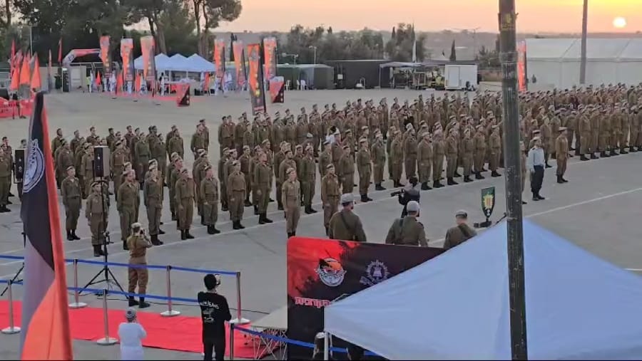 Brand new IDF combat engineers