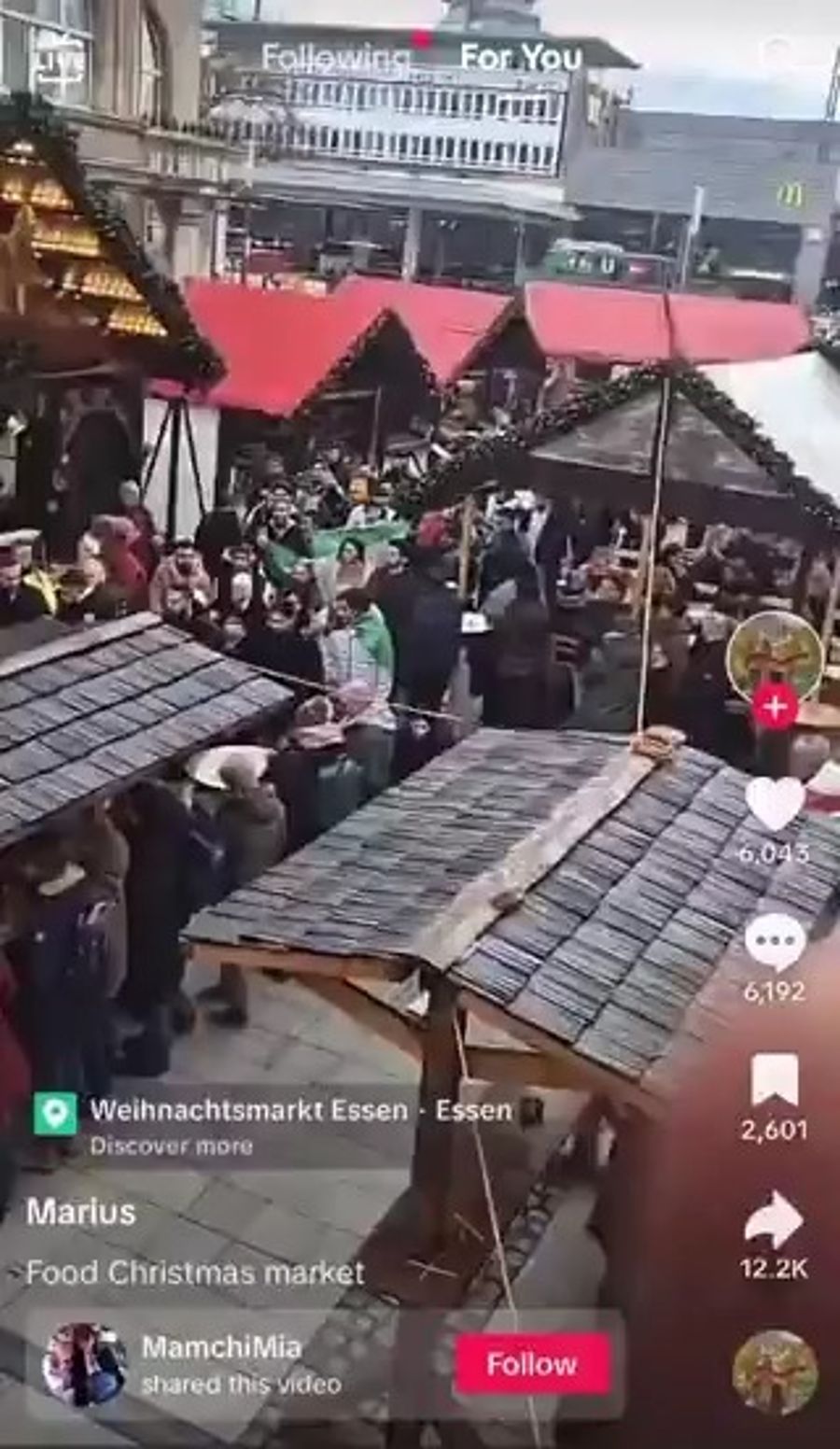 Arab protestors at Essen market