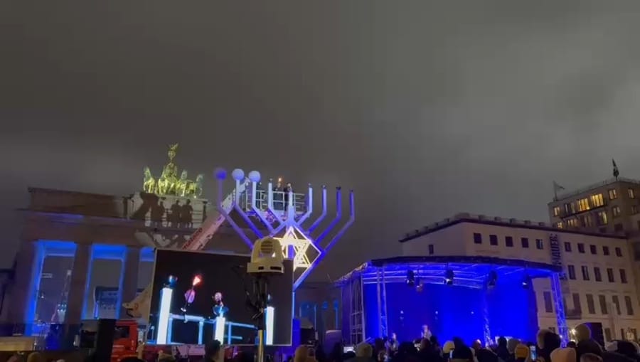 Berlin's Jewish community light the Hanukkah
