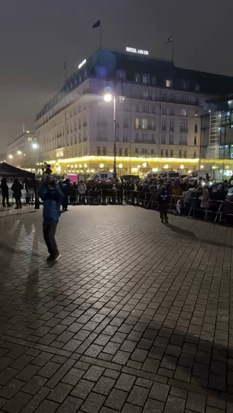 Berlin's Jewish community light the Hanukkah