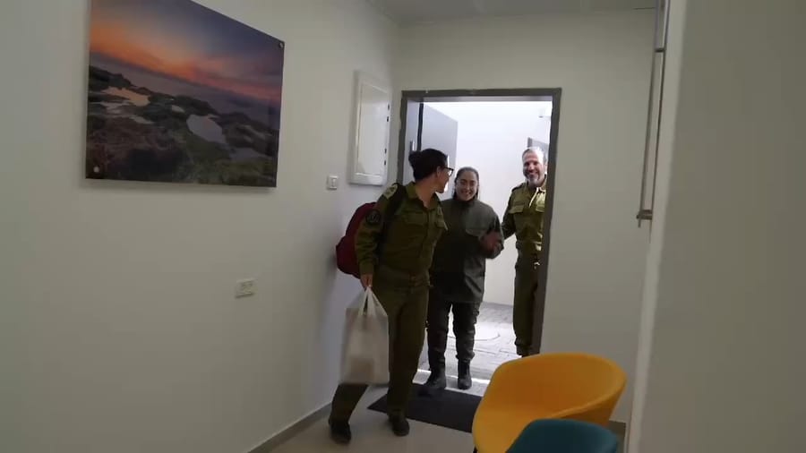 Liri Albag is home at last