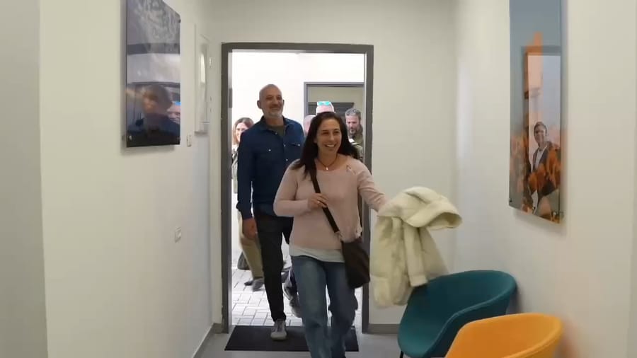 Naama Levy comes home