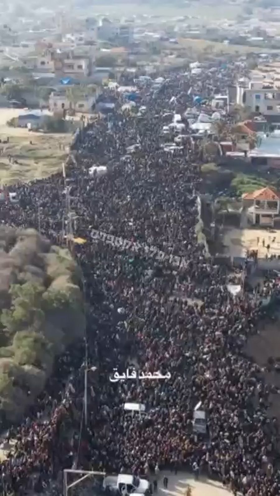 Gazans wait at Netzarim Corridor, Israel waits for Hamas