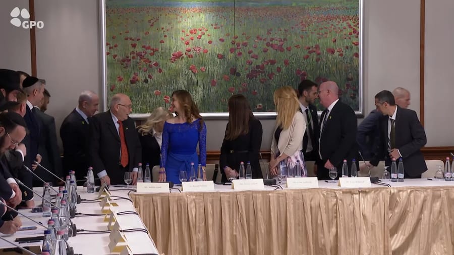 Prime Minister Netanyahu meets with heads of the Hungarian Jewish community.