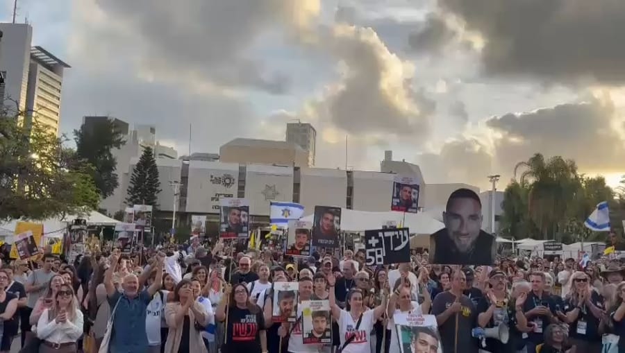 Israelis erupt in joy as the news of Edan Alexander being released is confirmed by Israel