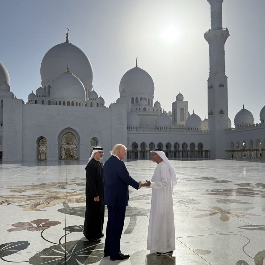 Trump visits Shaikh Zaid mosque in Abu Dhabi