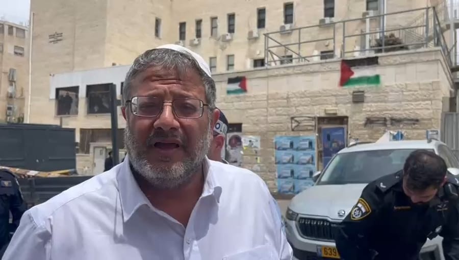 Ben Gvir comes to restore order to Beit Shemesh, and gets assaulted