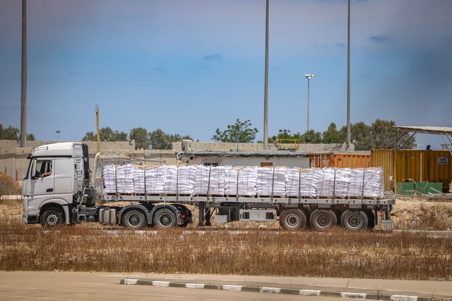 Hamas Civil Defense: Gaza needs 1,000 trucks a day