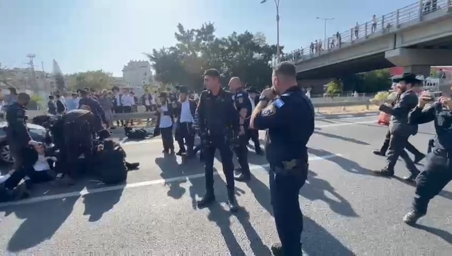 Police overseeing protest on Road 4.