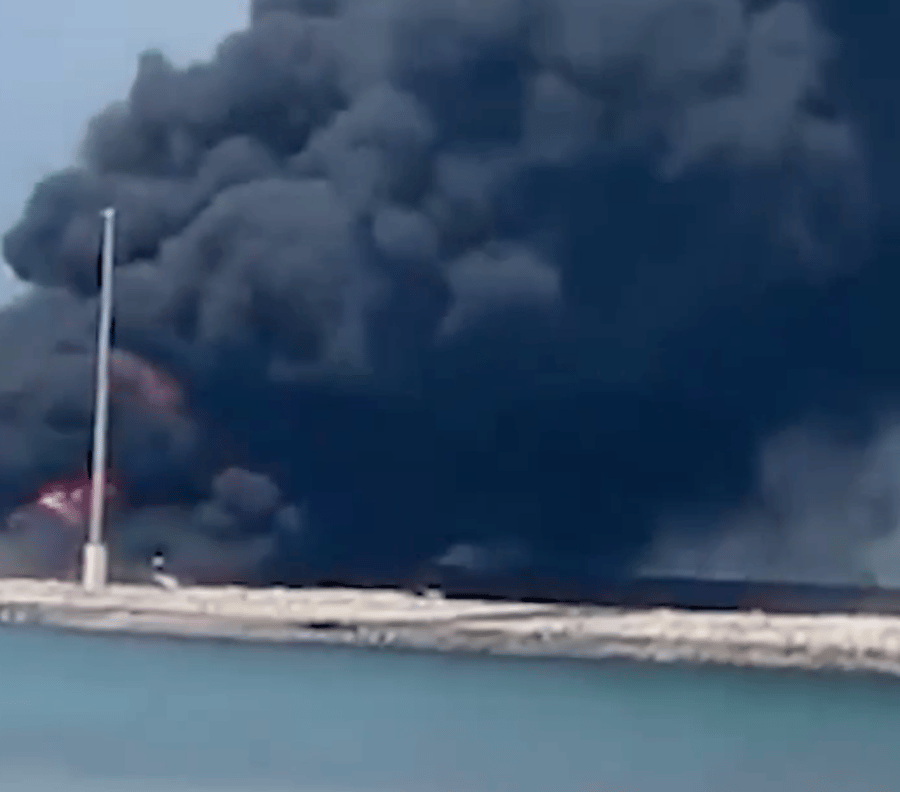 3 killed after fire broke out in a methanol tank in Bushehr, southern Iran