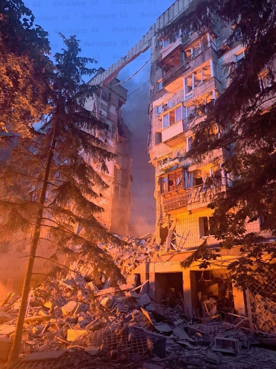 Severe Strike in Kyiv: Building Collapse After Russian Attack