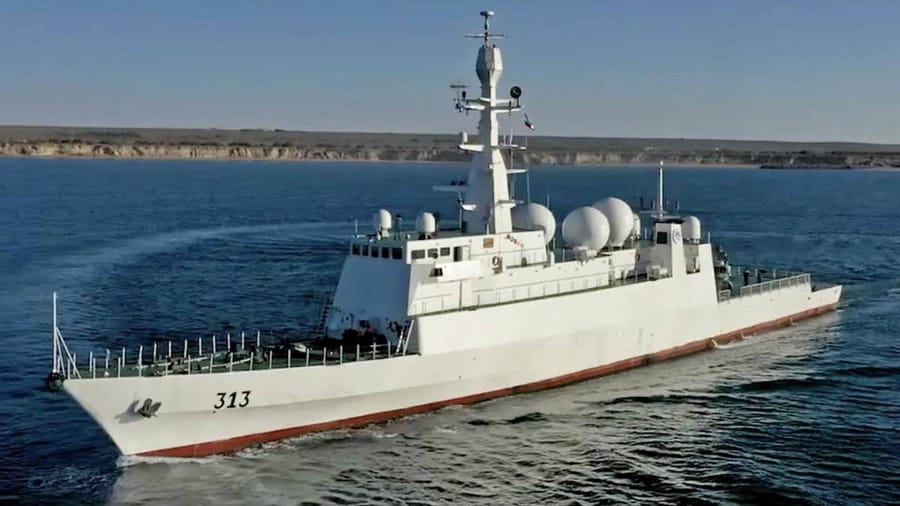 Breaking: Iranian “Zagros” Intelligence Ship Reportedly Hit in Bandar Abbas Port