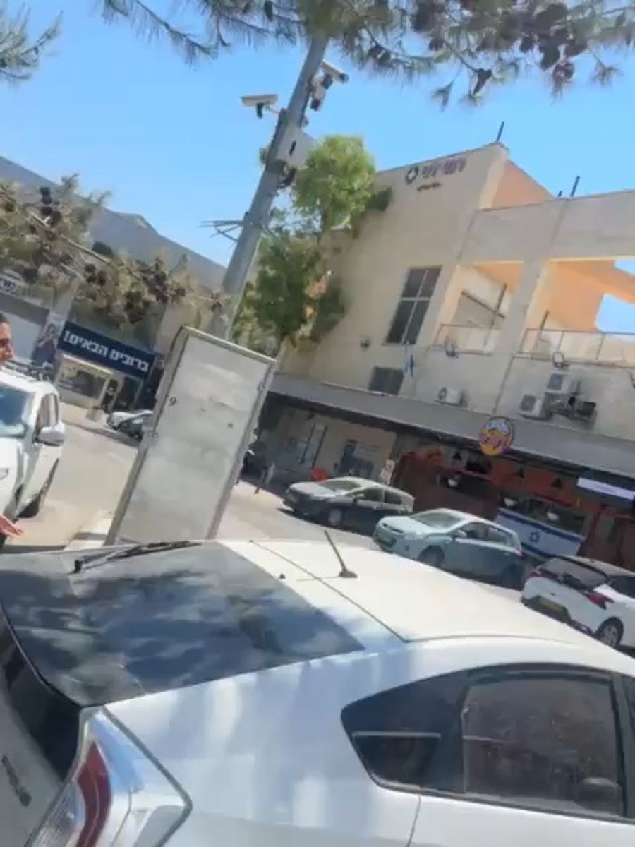 Terror attack outside Rami Levi, Gush Etzion, 10 July 2025