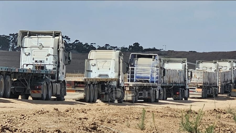 Aid Convoy Enters Gaza, Trucks Turn Back