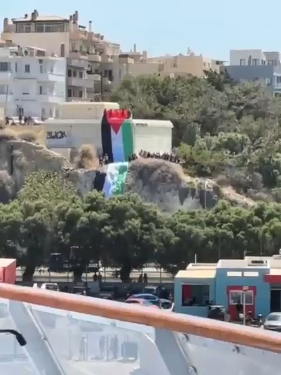 Scene of the attack on Israeli tourists disembarking from the cruise