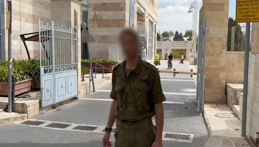 Soldier recounts the moment he neutralized the terrorists