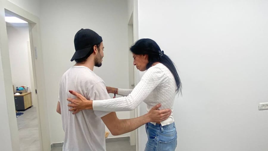Einav and Matan Tsengauker are reunited