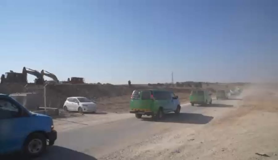 7 Israeli hostages cross into Israeli territory