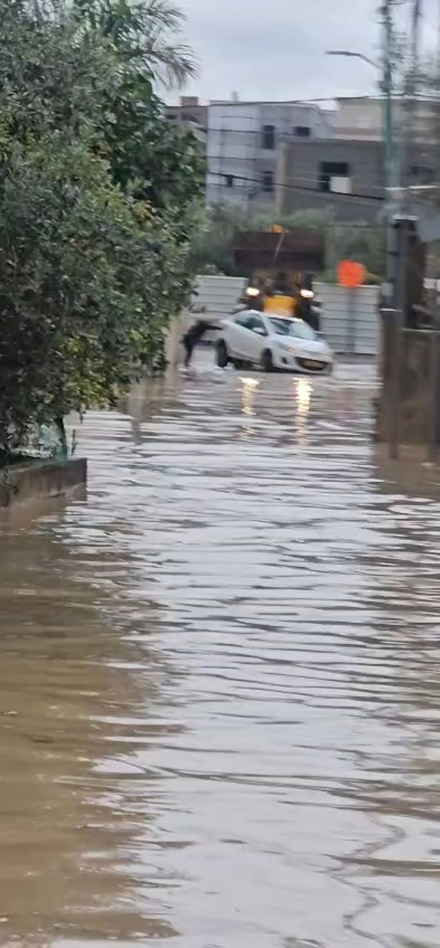 Byron hits Rehovot
