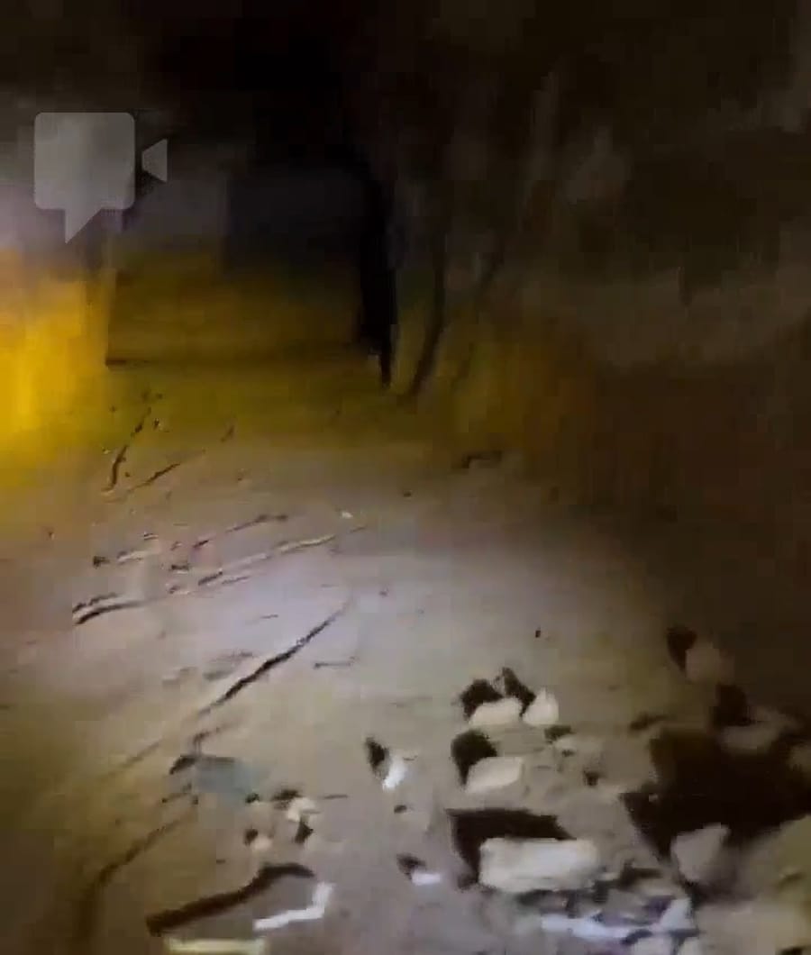 A video of the tunnels on the Iraq-Syria border.
