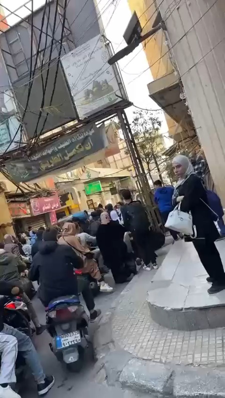 Fleeing after IDF warning