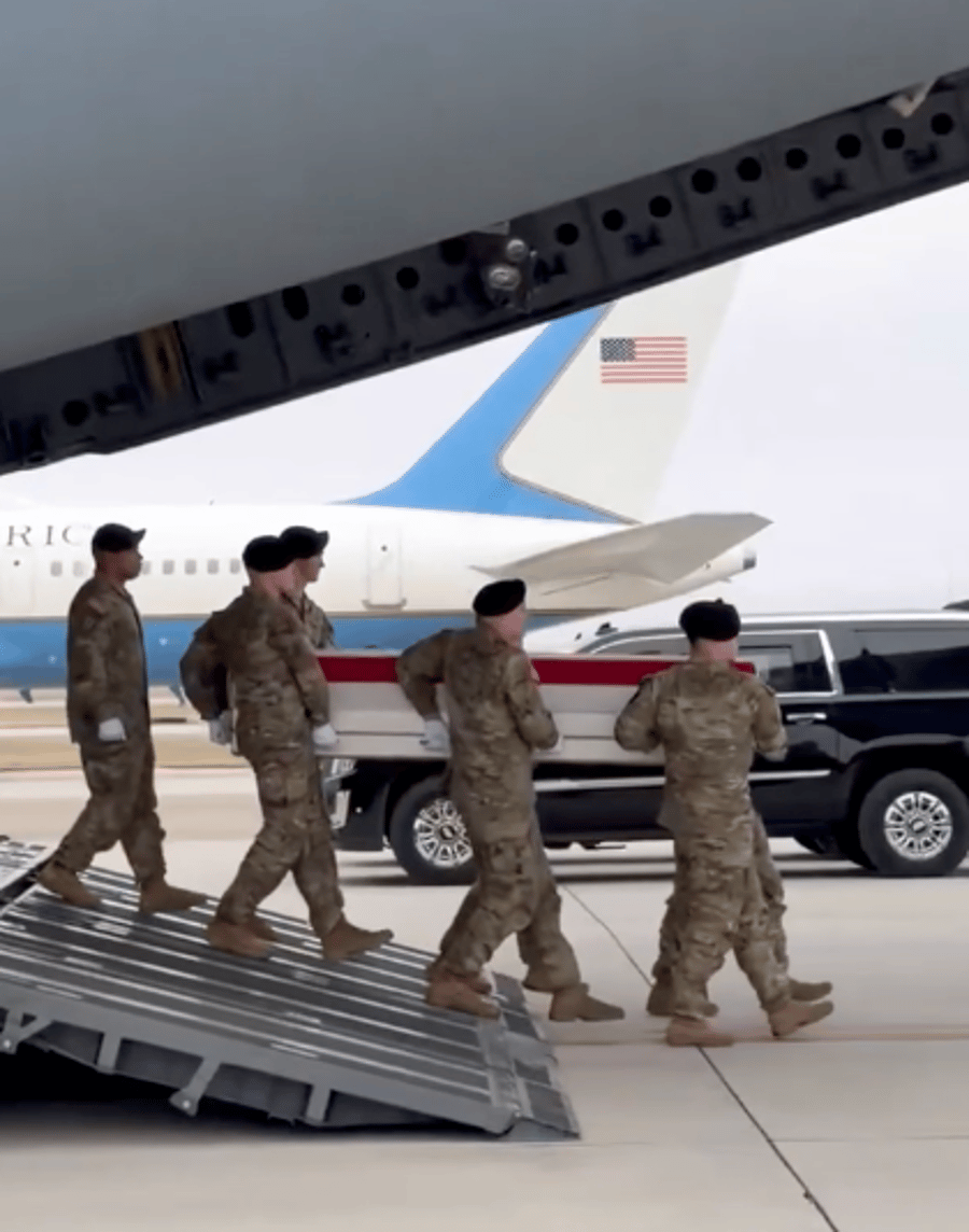 Truump and Melania receive coffins of 6 fallen US soldiers