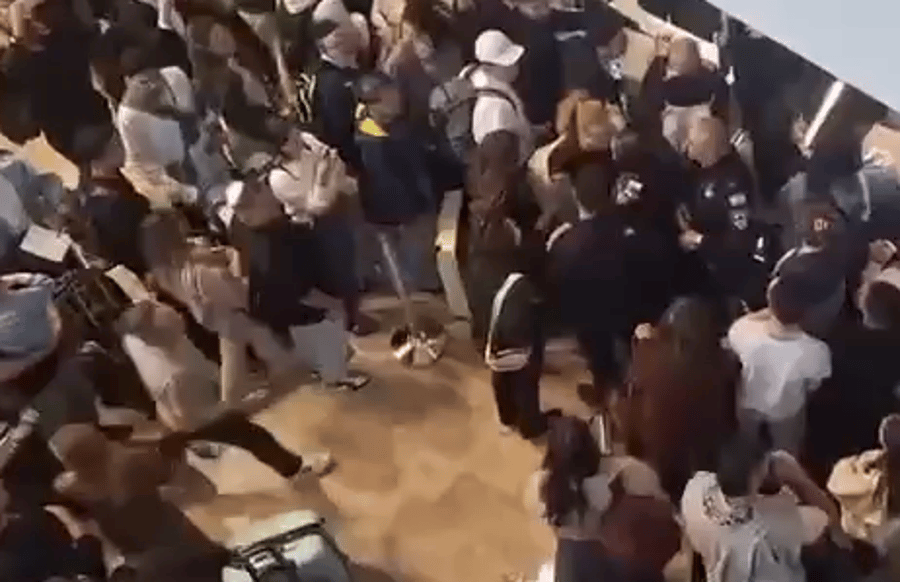 Chaos at Ben Gurion Airport as Passengers Blocked from Boarding