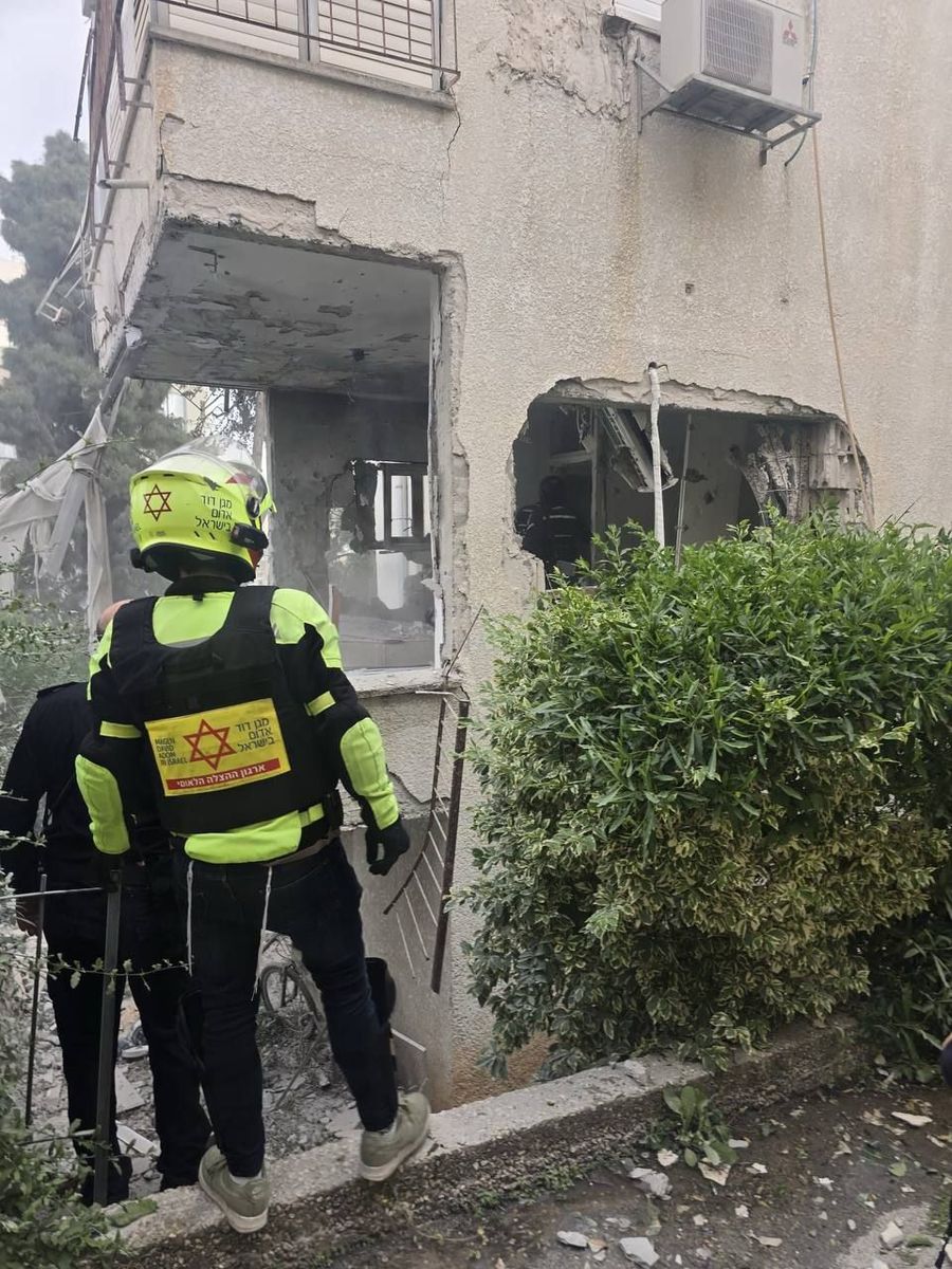 Building damaged in Bnei Brak after Iranian missile barrage