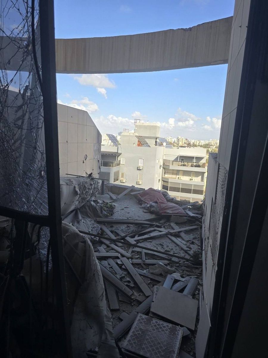 Bat Yam building damaged after Iranian barrage