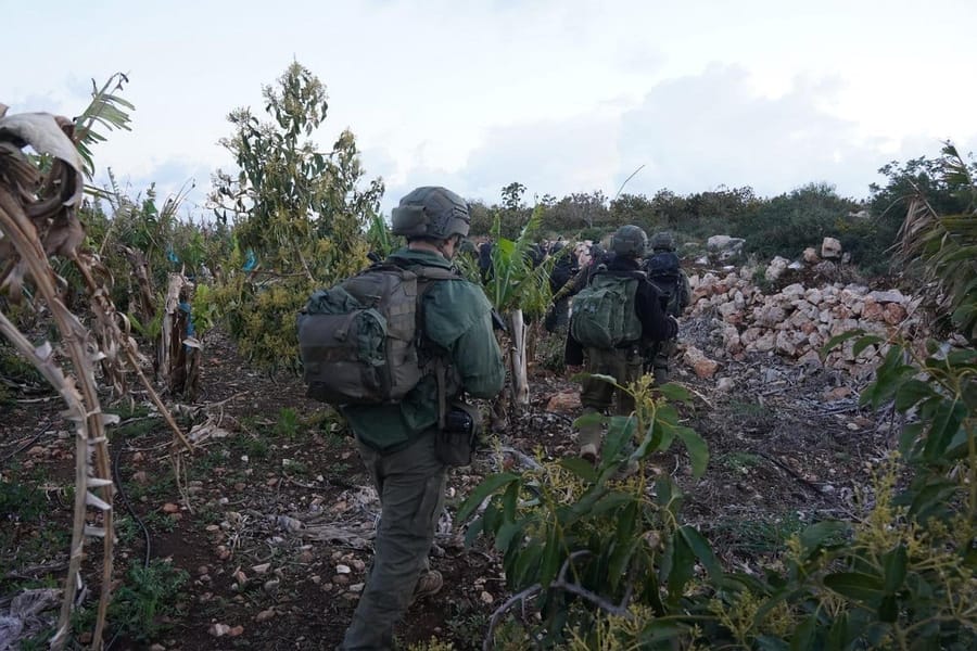 IDF demolishes large building in Deir Siryan near Litani River