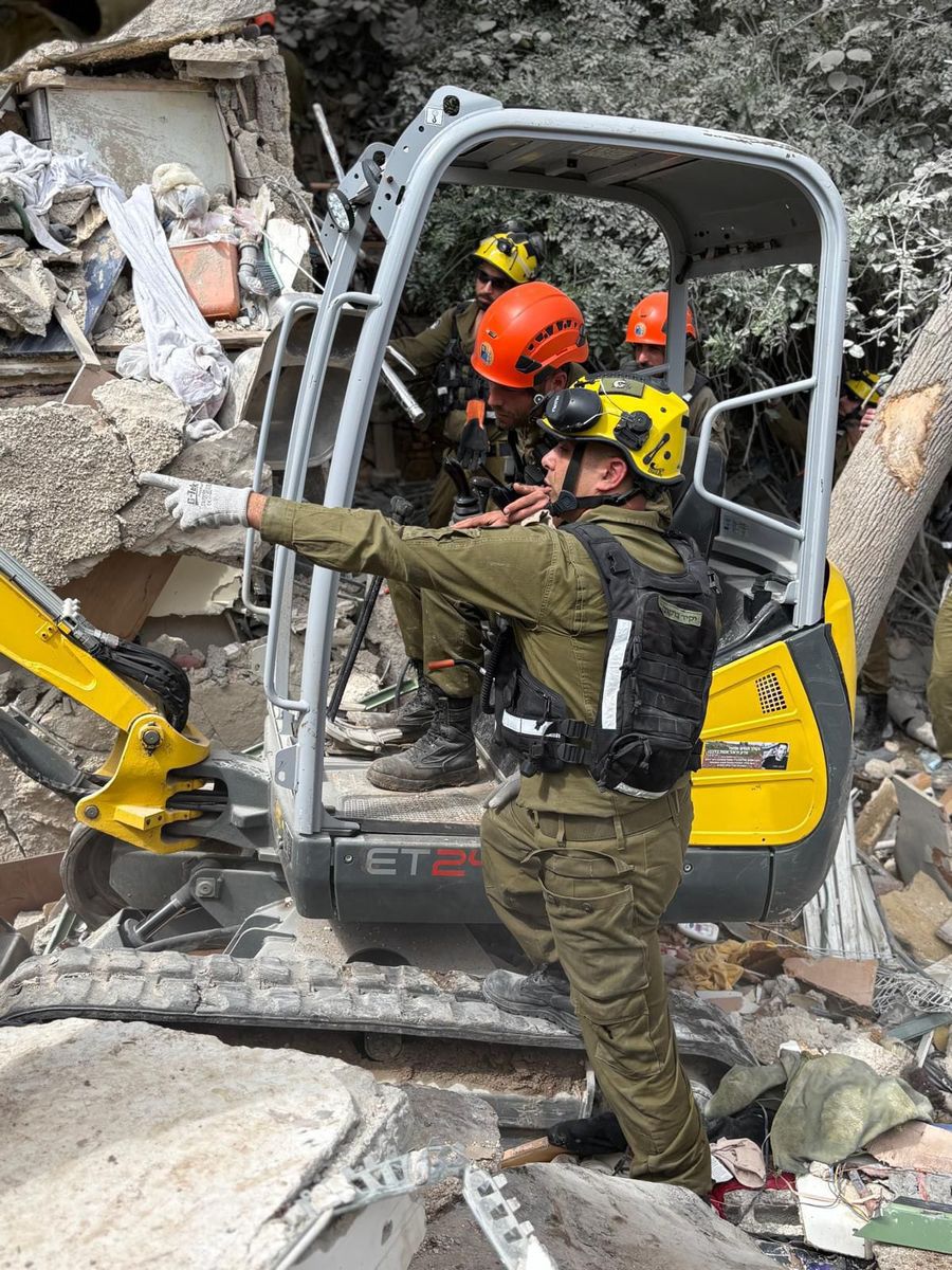 4 bodies recovered from Haifa impact site