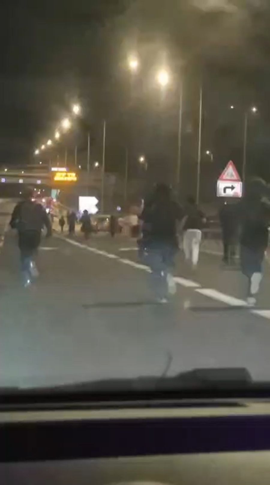 Haredim attack police compund at night