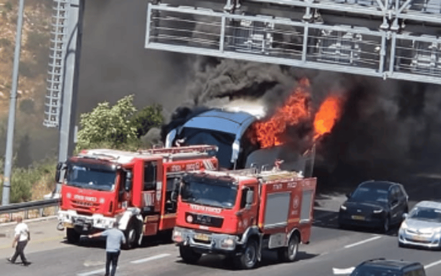 Bus alight on Route 1